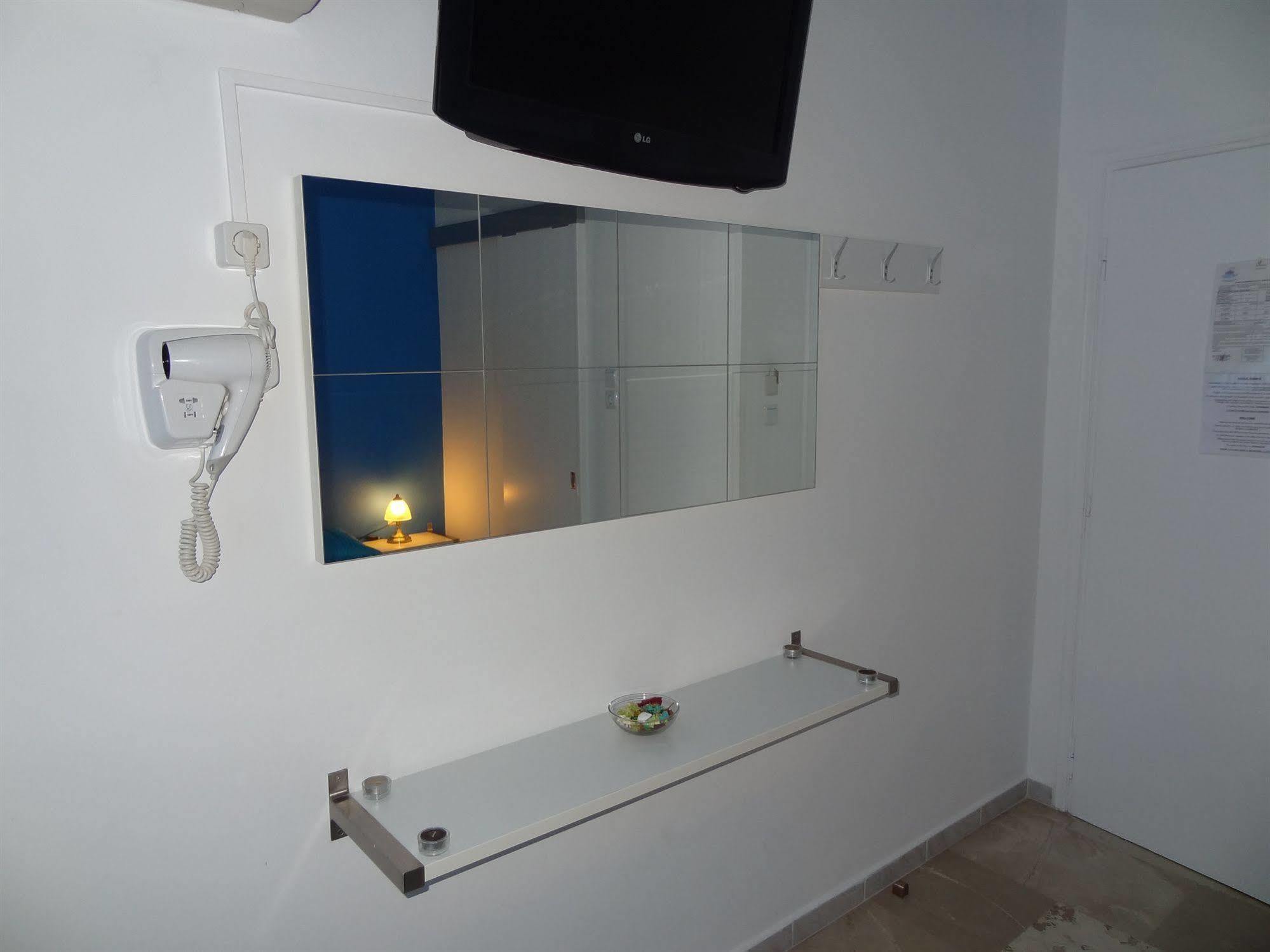 Botsis Guest House Идра Экстерьер фото